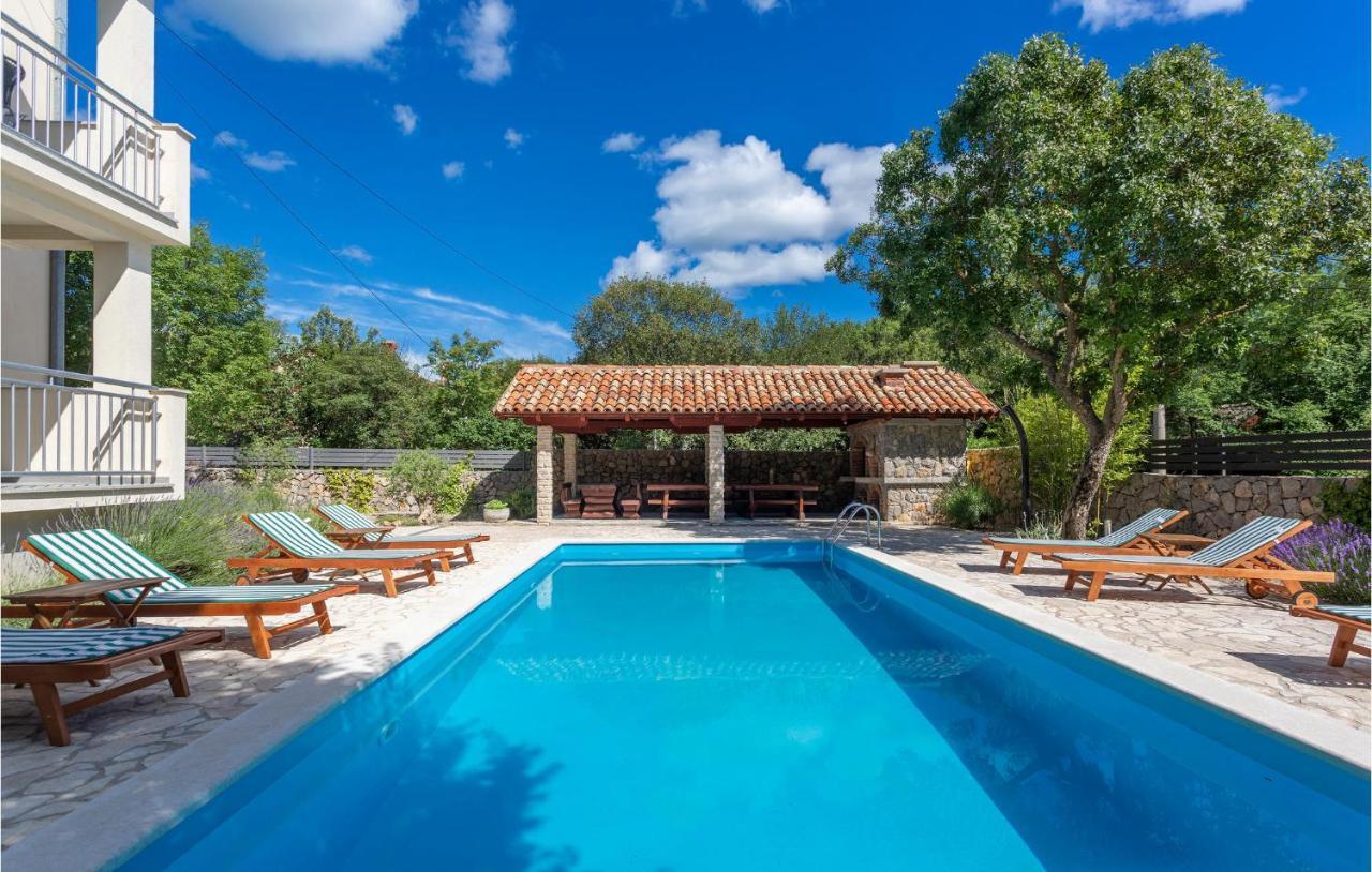Beautiful Apartment In Pinezici With Wifi Exterior photo