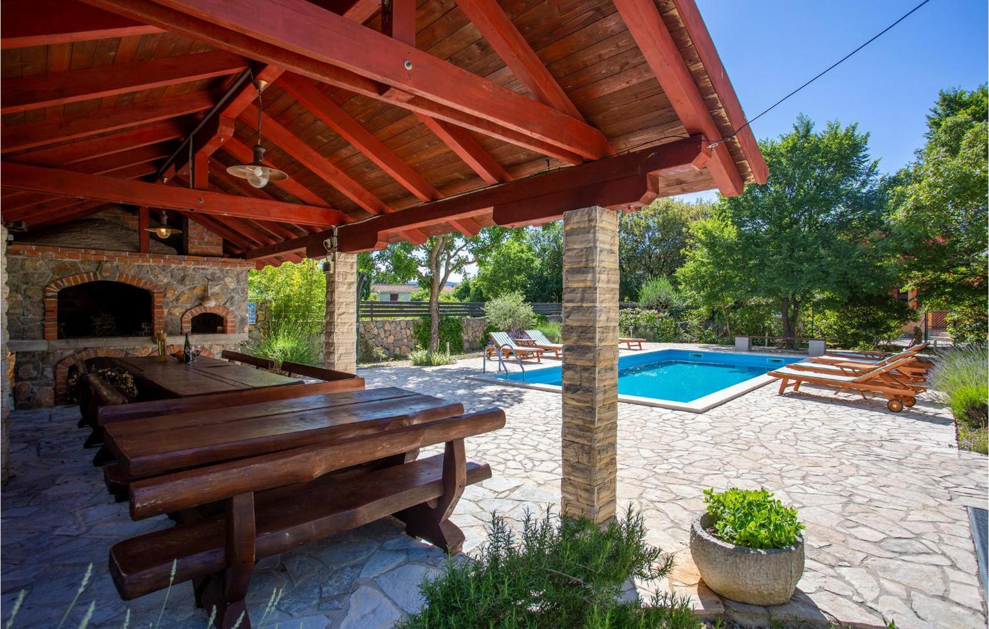 Beautiful Apartment In Pinezici With Wifi Exterior photo